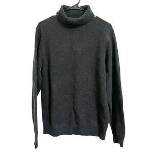 Uniqlo 100% Wool Charcoal Gray Turtleneck Sweater Pullover Minimalist Office M